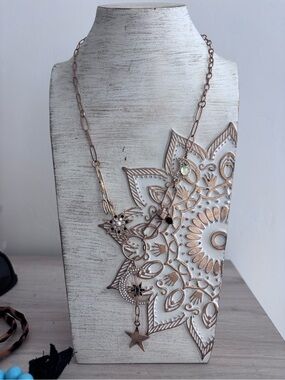 Star Gazing Gold Chained Necklace